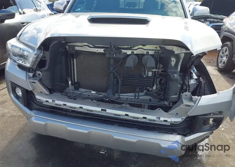 2018 Toyota Tacoma Trd Sport z USA, uszkodzony, nr VIN 5TFCZ5AN8JX162896